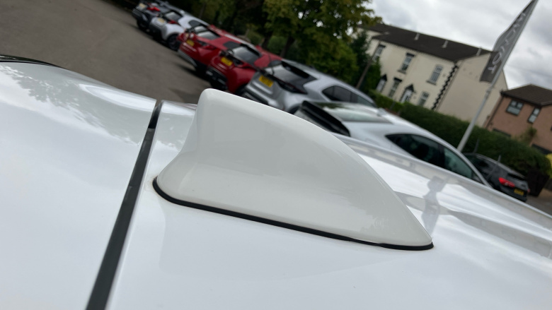 Toyota Yaris 1.5 Hybrid Icon 5dr CVT Hybrid Hatchback